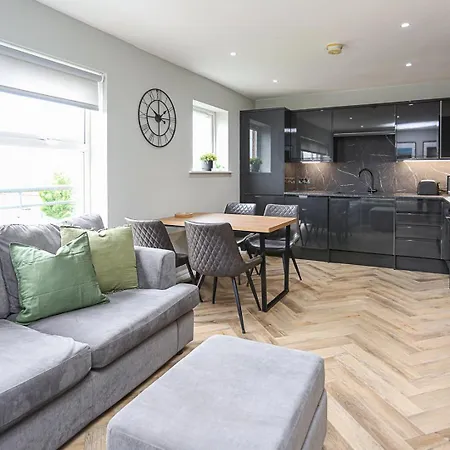Charming Retreat In Belfast Apartment Exterior photo